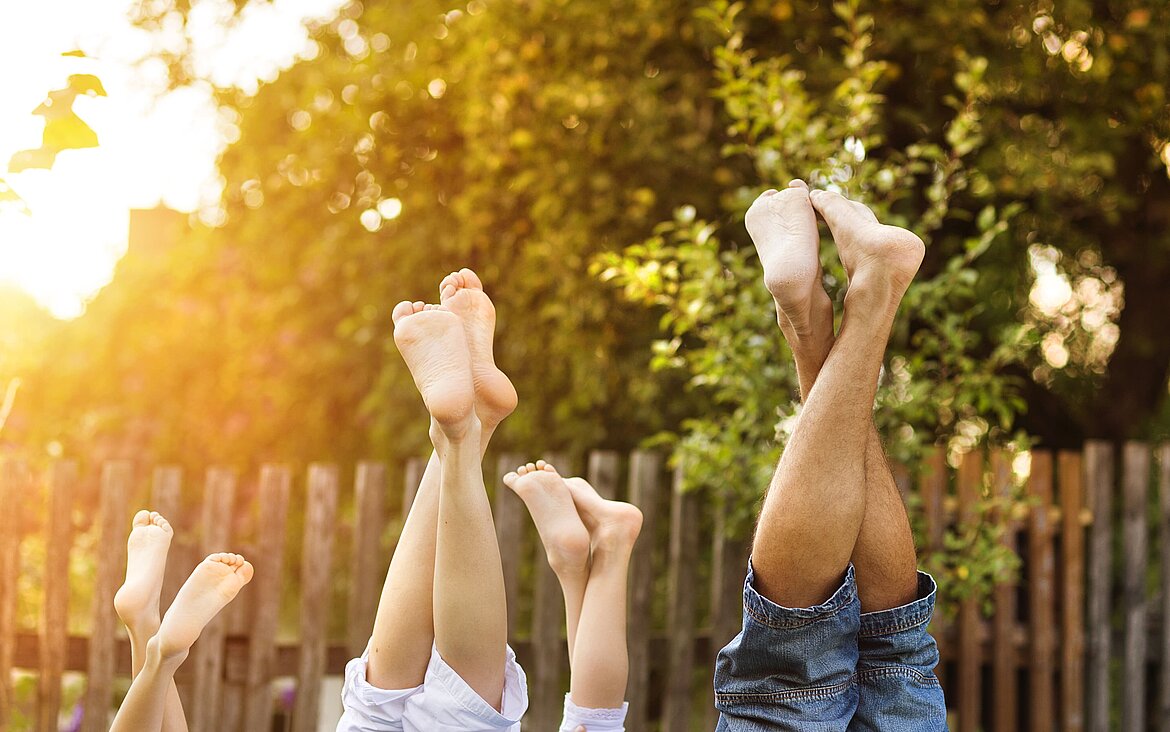 Familie im Garten